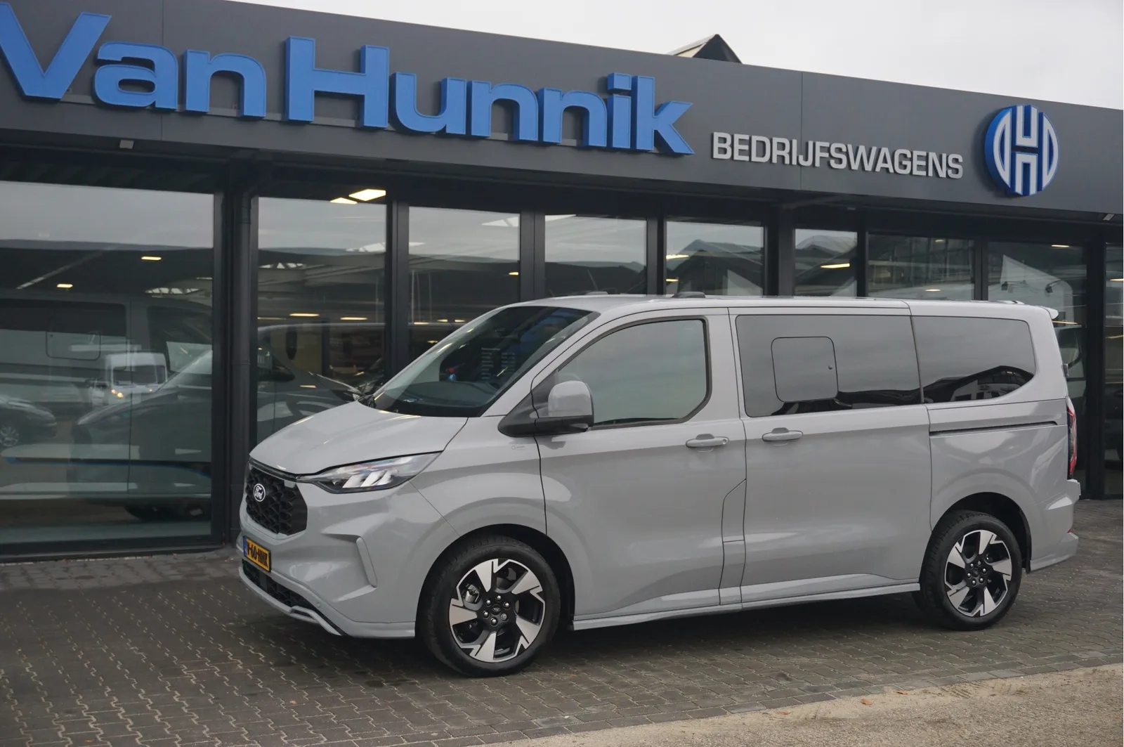 Ford Transit Custom (2024) — foto 1
