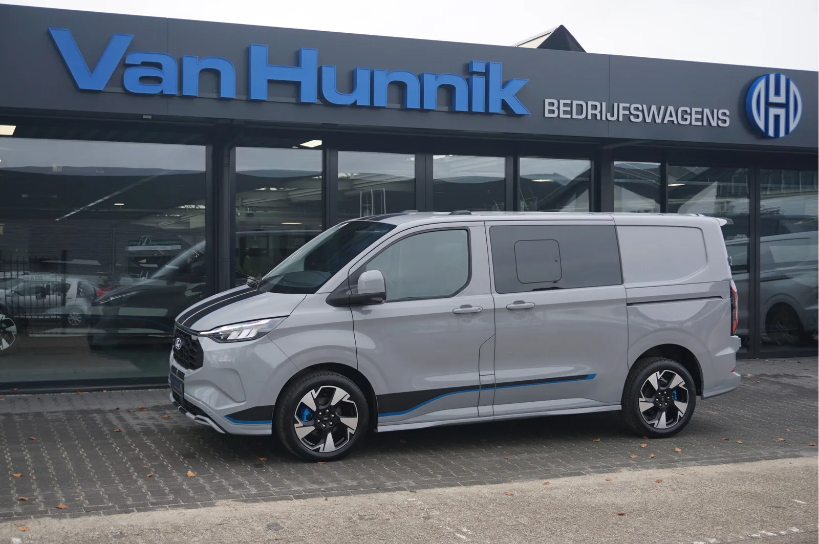 Ford Transit Custom (2025) — foto 1