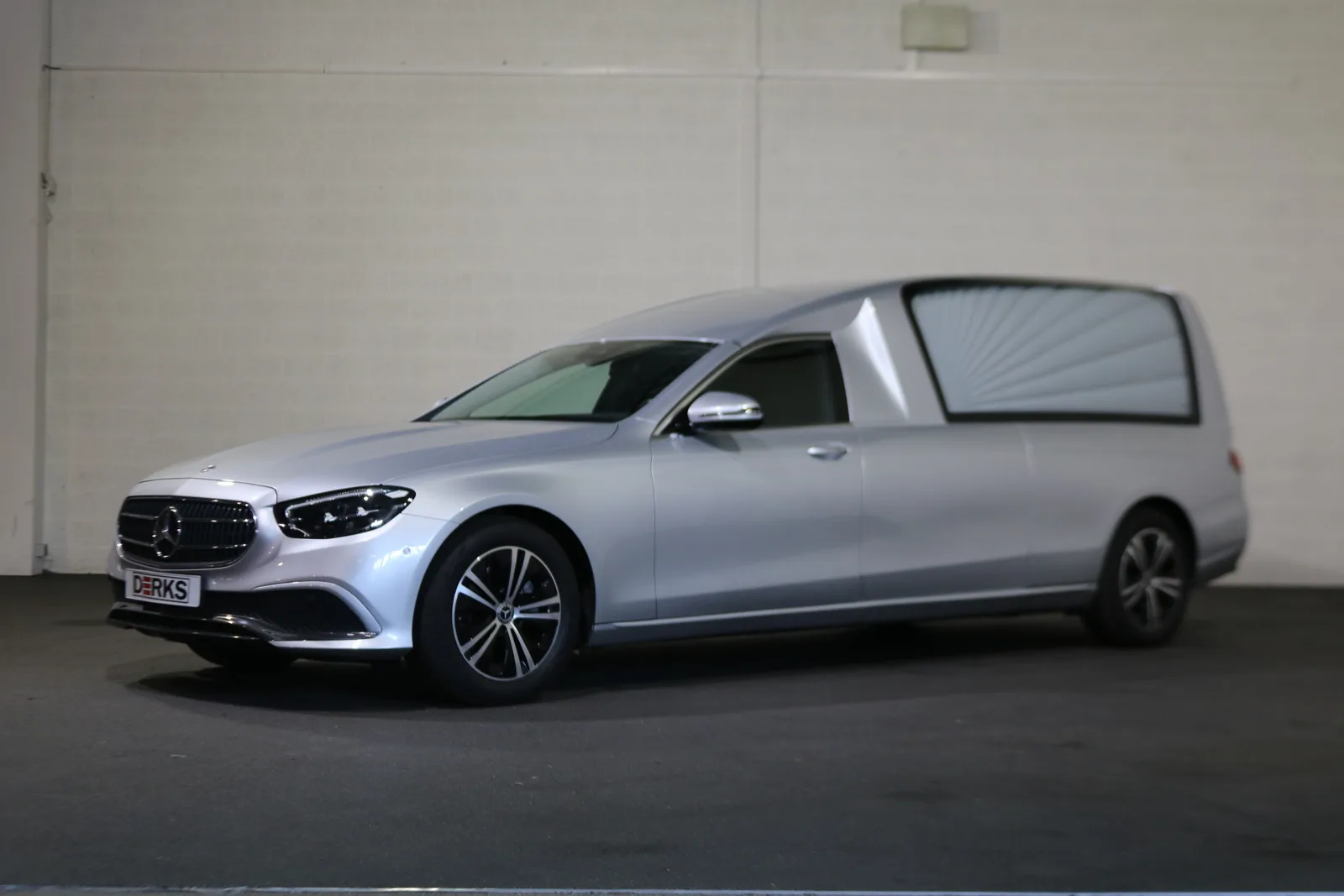 Mercedes-Benz E-Klasse (2023) — foto 1