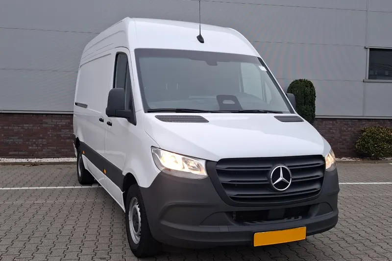 Mercedes-Benz Sprinter (2024)