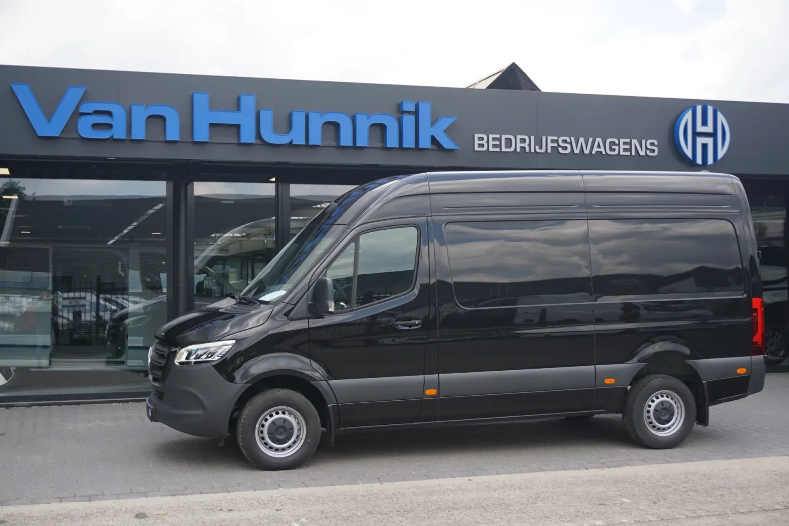 Mercedes-Benz Sprinter (2024) — foto 1