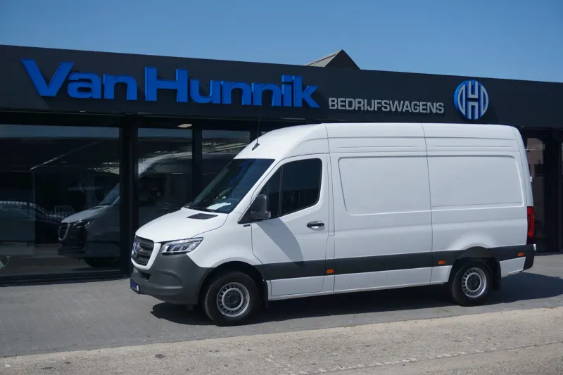Mercedes-Benz Sprinter (2024)