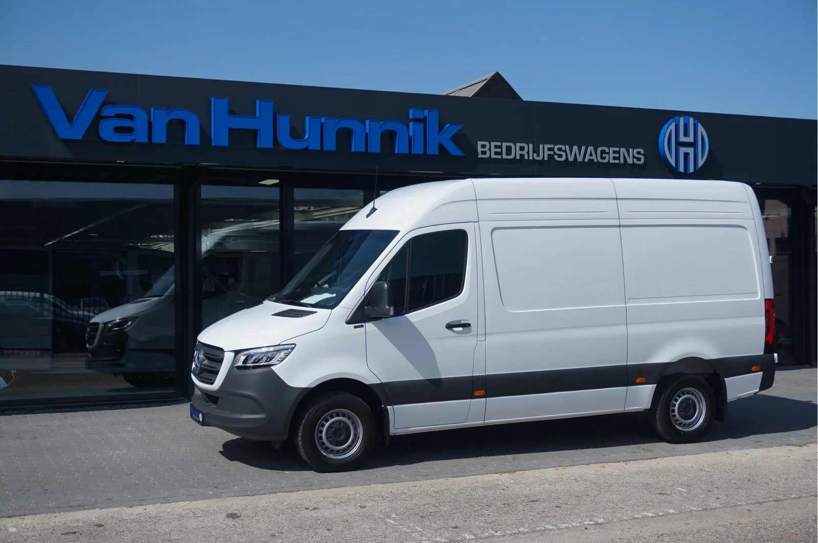 Mercedes-Benz Sprinter (2024) — foto 1
