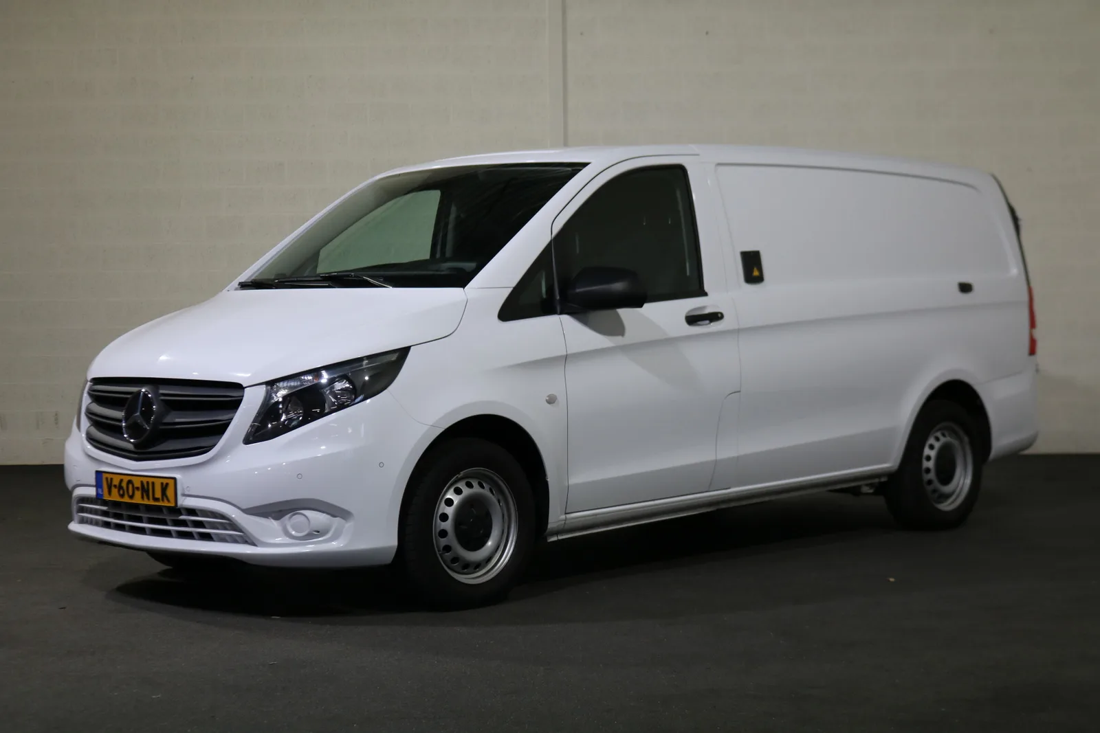 Mercedes-Benz Vito (2023) — foto 1