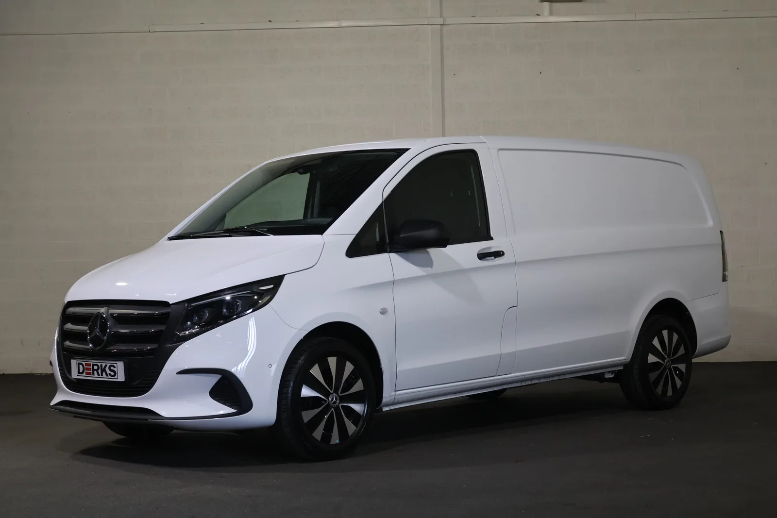 Mercedes-Benz Vito (2024) — foto 1
