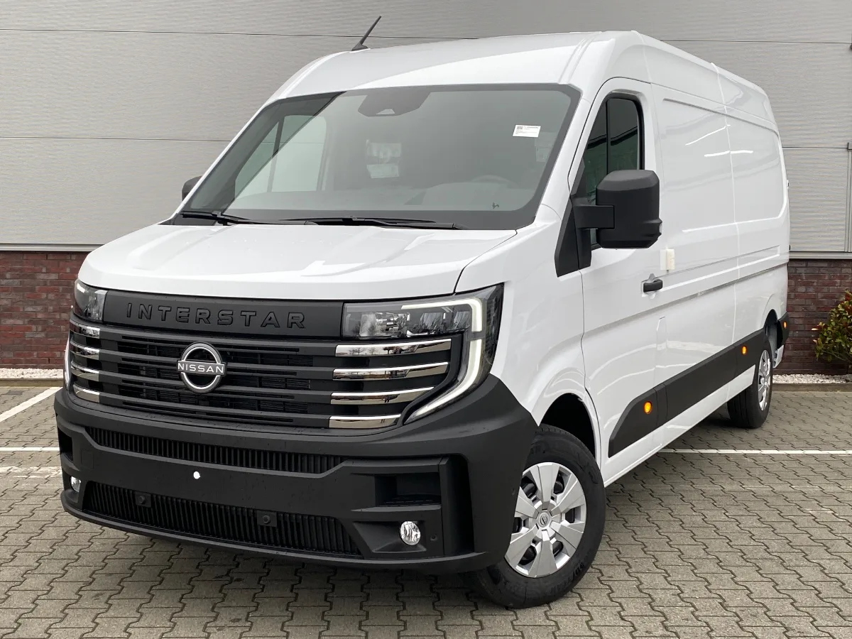 Nissan Interstar (2024) — foto 1