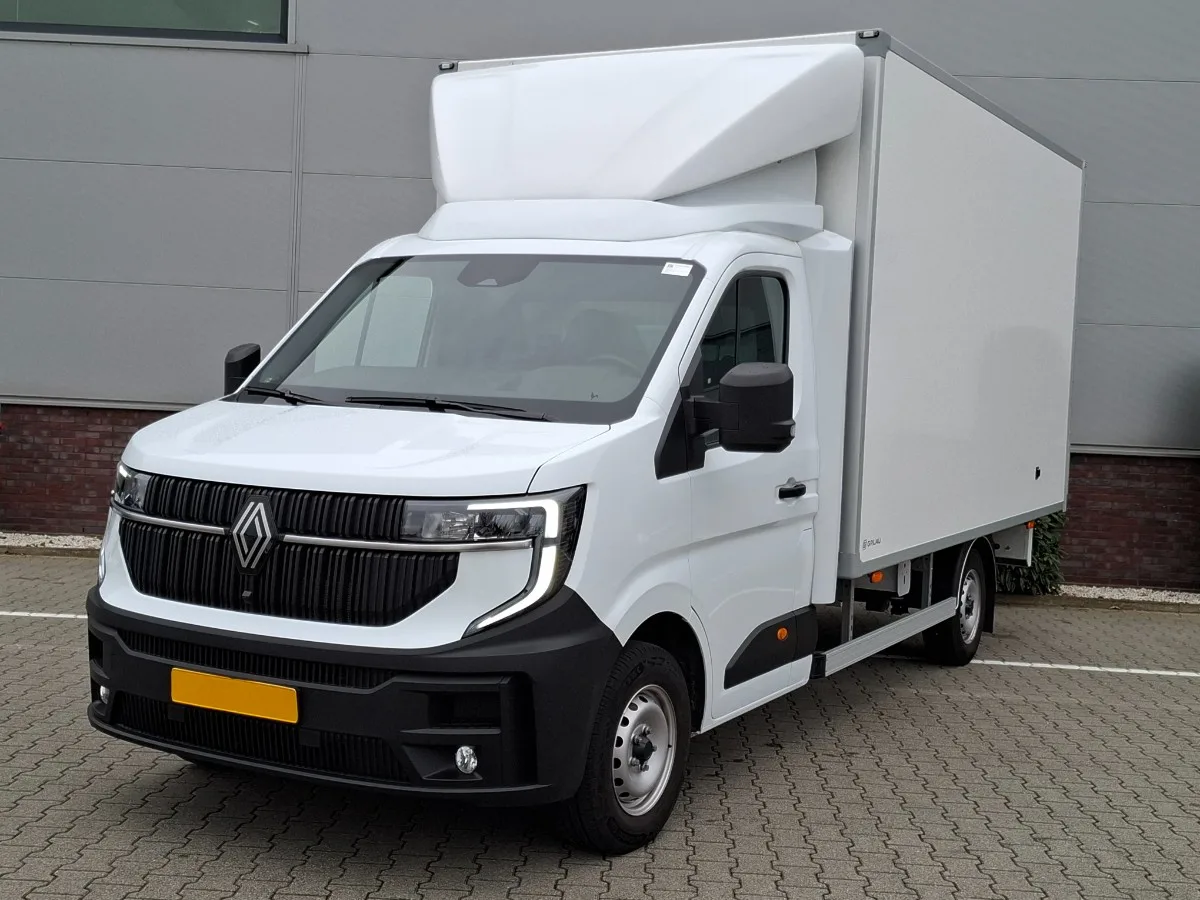 Renault Master (2024) — foto 1