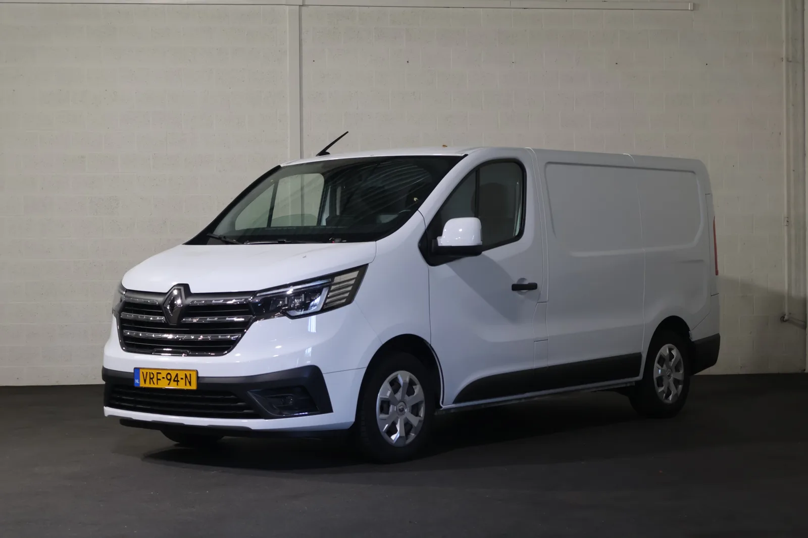 Renault Trafic (2022) — foto 1