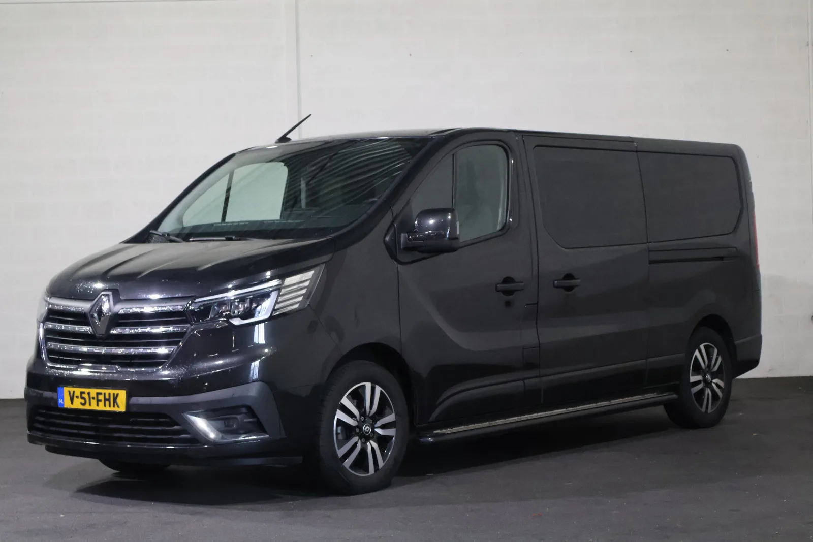 Renault Trafic (2024) — foto 1