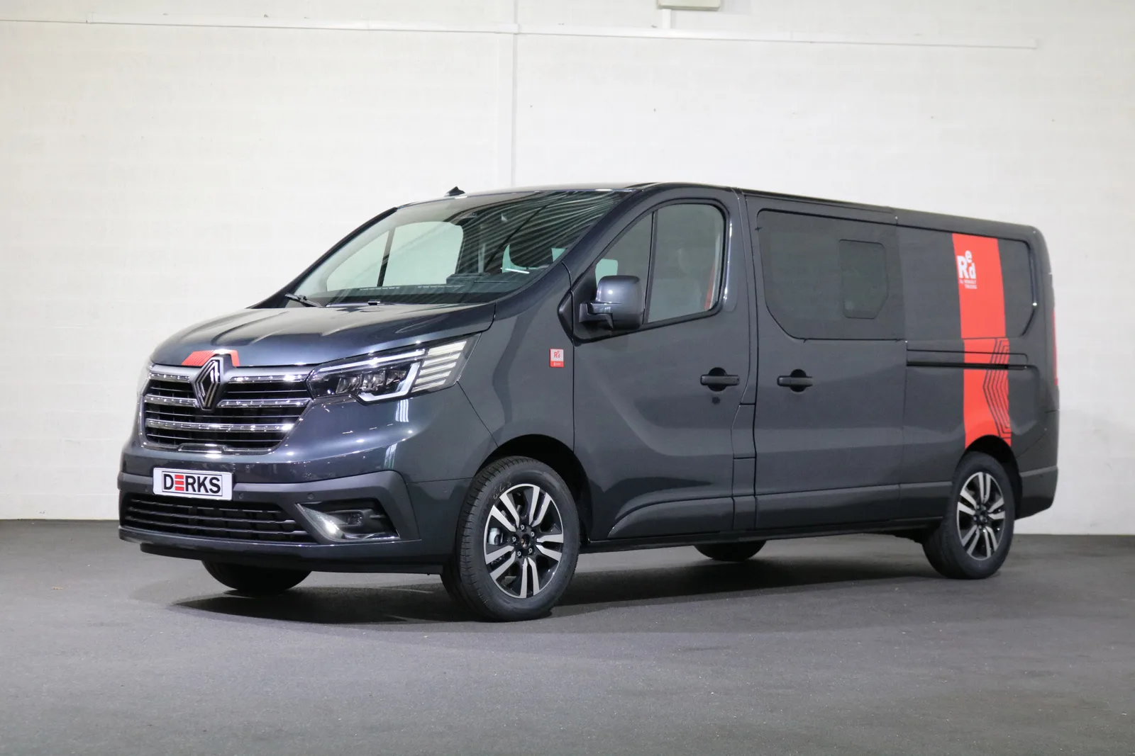 Renault Trafic (2024) — foto 1