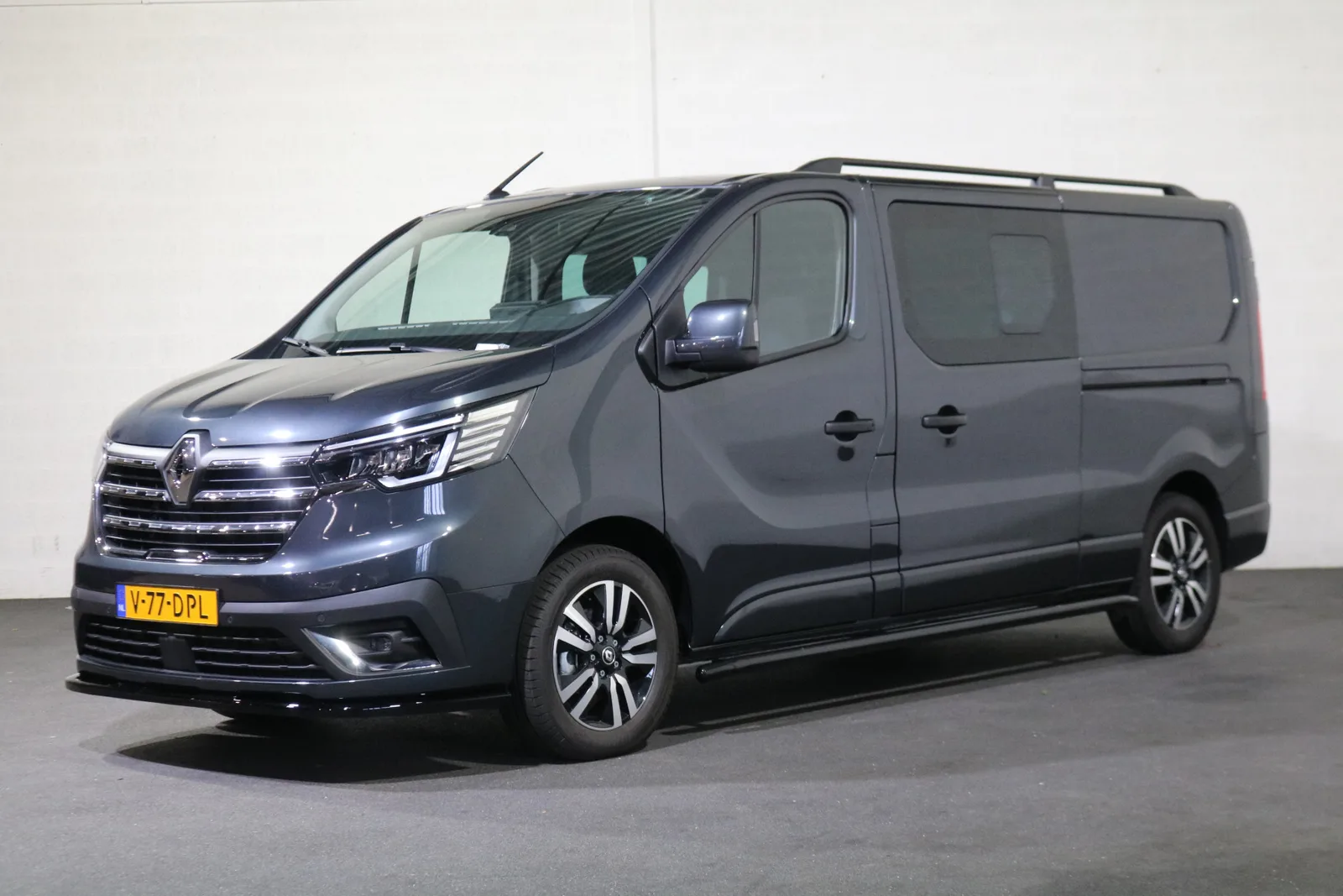 Renault Trafic (2024) — foto 1