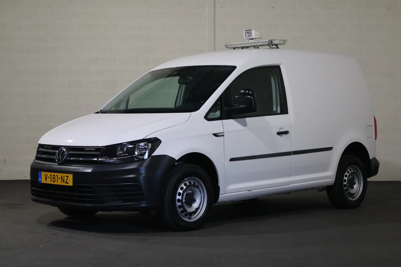 Volkswagen Caddy (2018) — foto 1