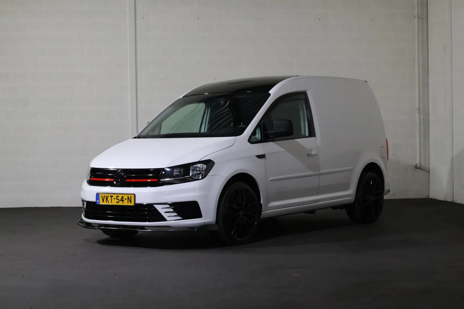 Volkswagen Caddy (2017) — foto 1