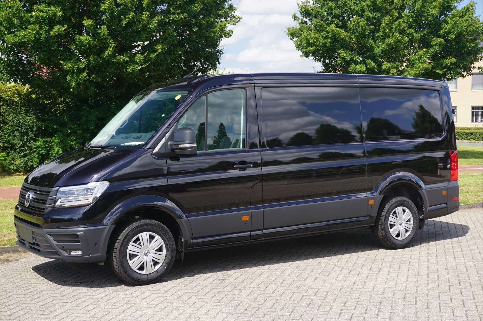 Volkswagen Crafter (2024) — foto 1