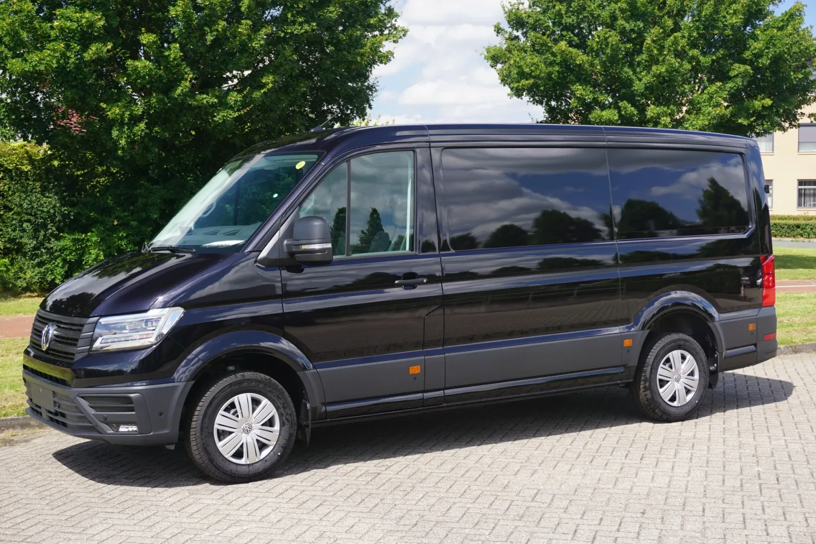 Volkswagen Crafter (2024) — foto 1