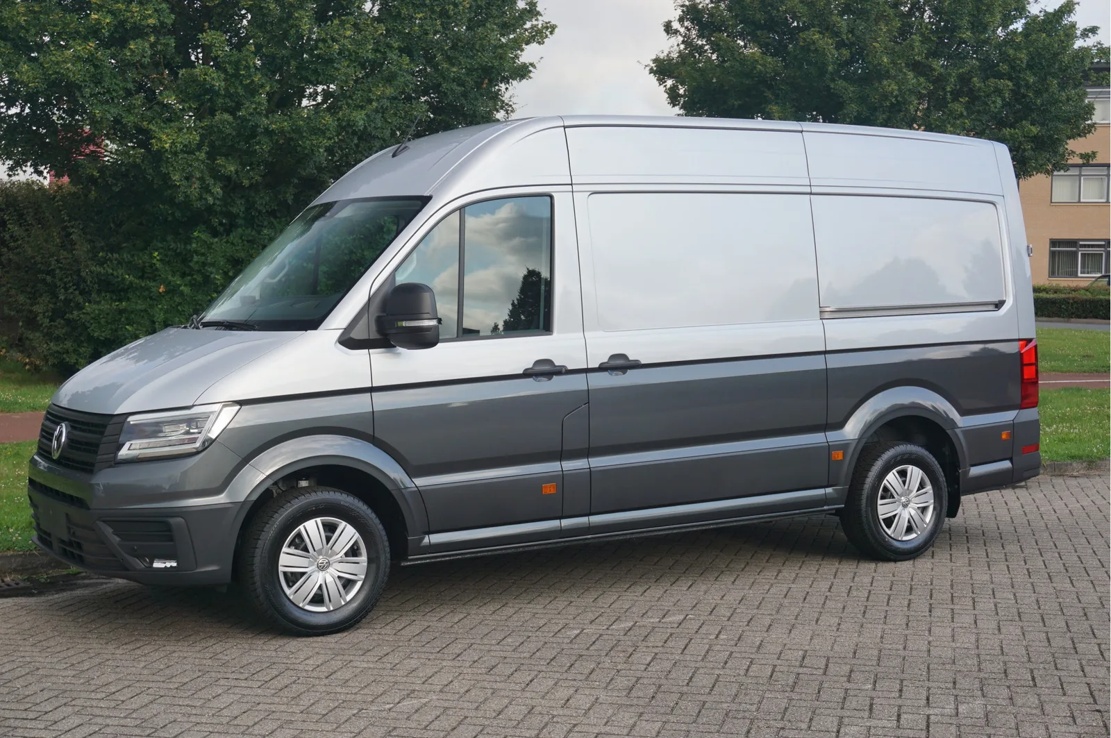 Volkswagen Crafter (2024) — foto 1