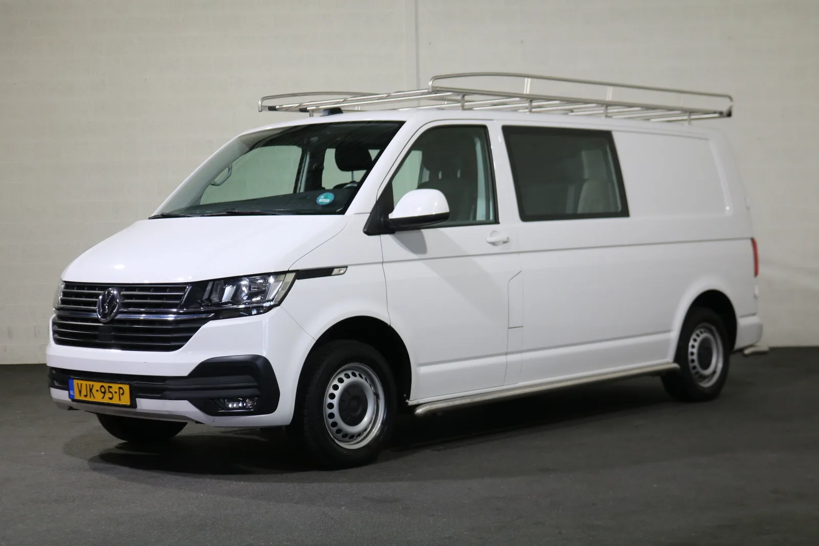 Volkswagen Transporter (2021) — foto 1