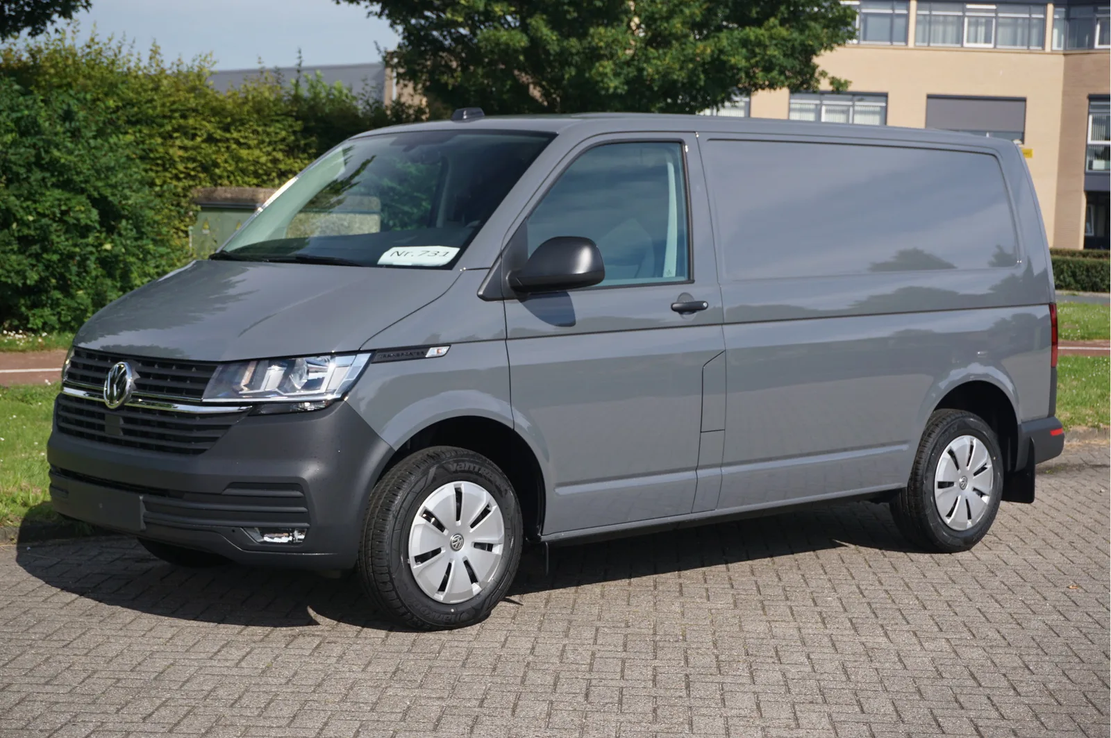 Volkswagen Transporter (2024) — foto 1