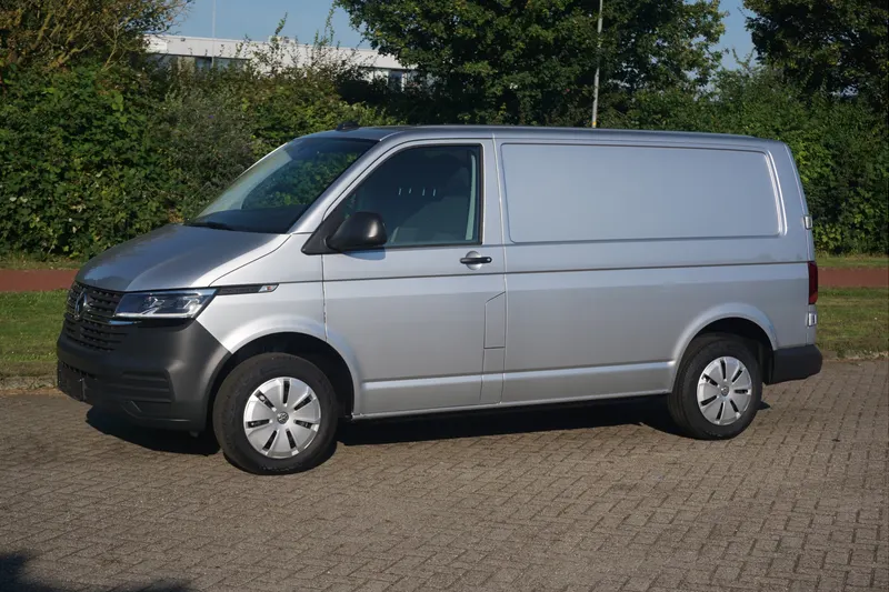 Volkswagen Transporter (2024)