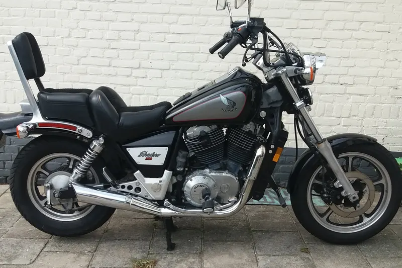 Honda VT 1100 C (1986)