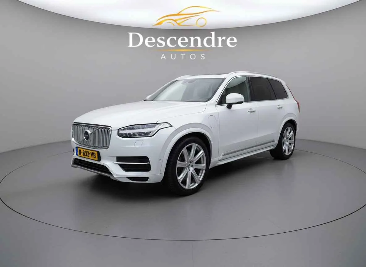 Volvo XC90 (2017) — foto 1