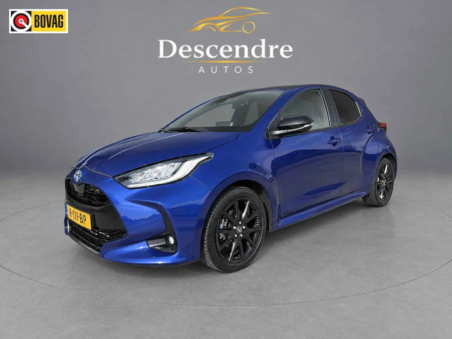 Toyota Yaris (2022) — foto 1