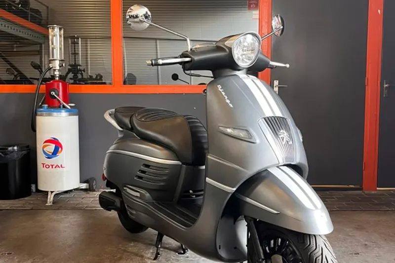 Peugeot Django brom Mijn FavorietenPeugeot (2020)