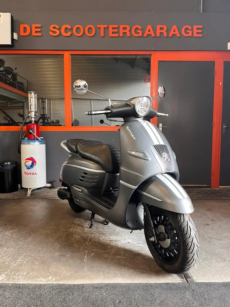 Peugeot Django brom Mijn FavorietenPeugeot (2020) — foto 1