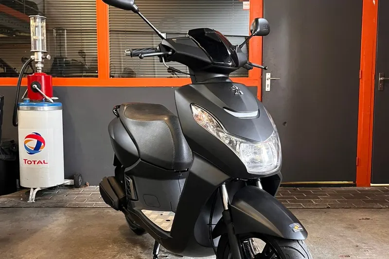 Peugeot Kisbee brom Mijn FavorietenPeugeot (2021)