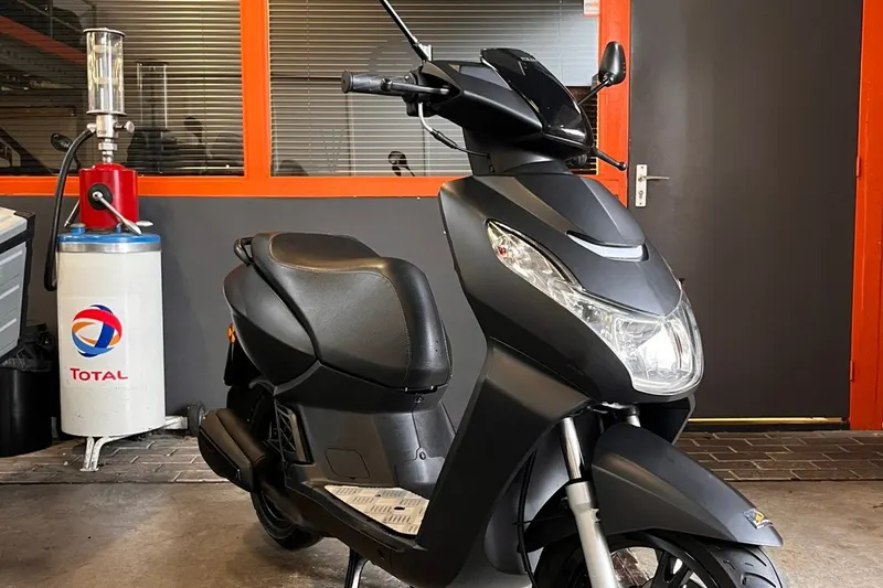 Peugeot Kisbee brom Mijn FavorietenPeugeot (2021)