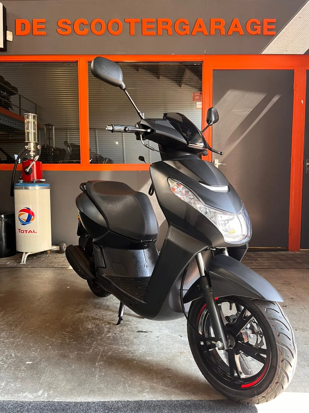 Peugeot Kisbee snor Mijn FavorietenPeugeot (2024) — foto 1