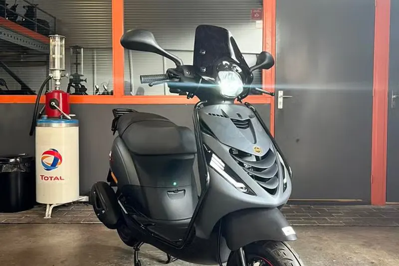 Piaggio Zip (2024)