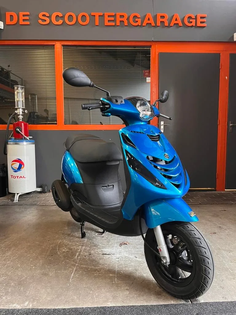 Piaggio Zip Brom Mijn FavorietenPiaggio (2024) — foto 1