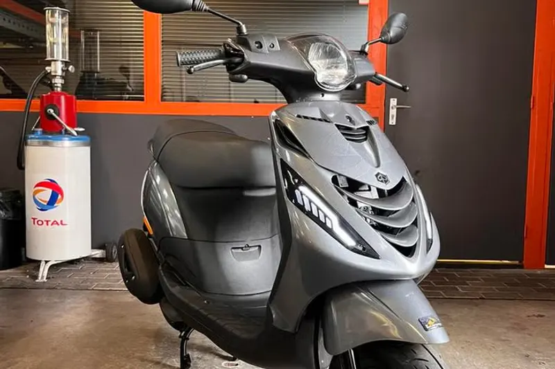 Piaggio Zip (2024)