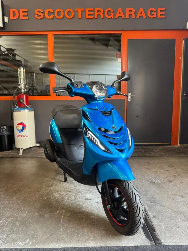 Piaggio Zip Mijn FavorietenPiaggio (2024) — foto 1