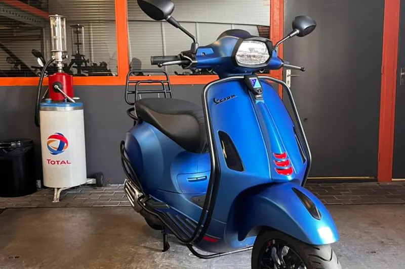 Vespa Sprint (2021)