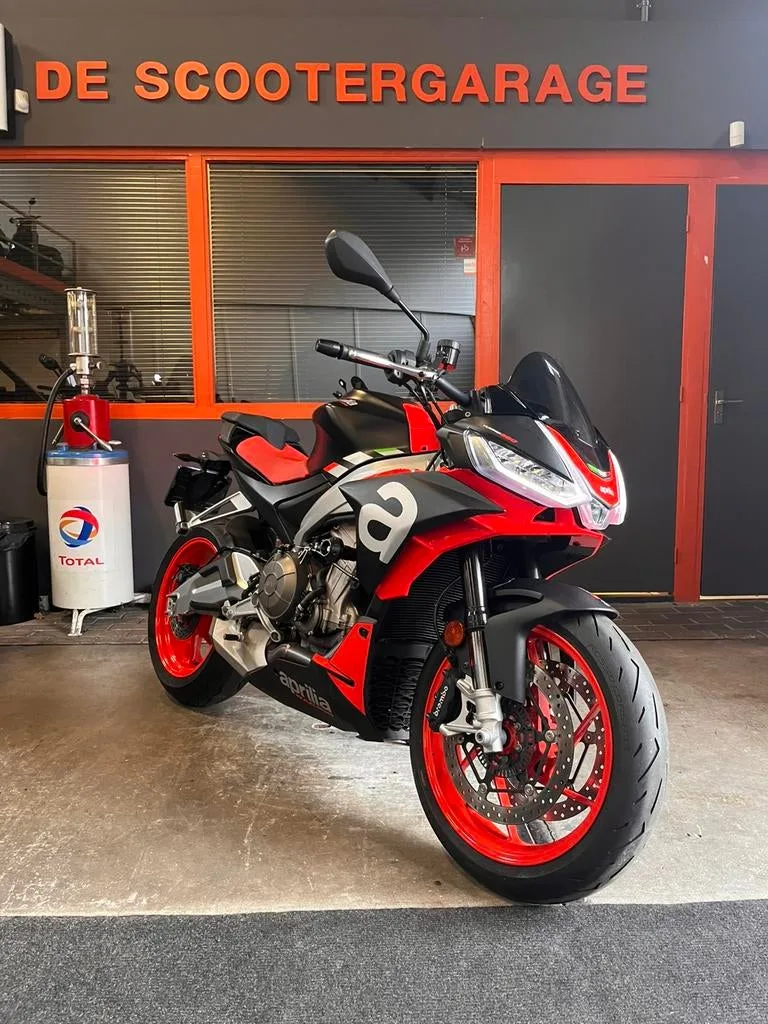 Aprilia Tuono 660 (2022) — foto 1