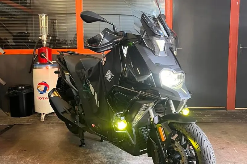 BMW C 400 X (2022)