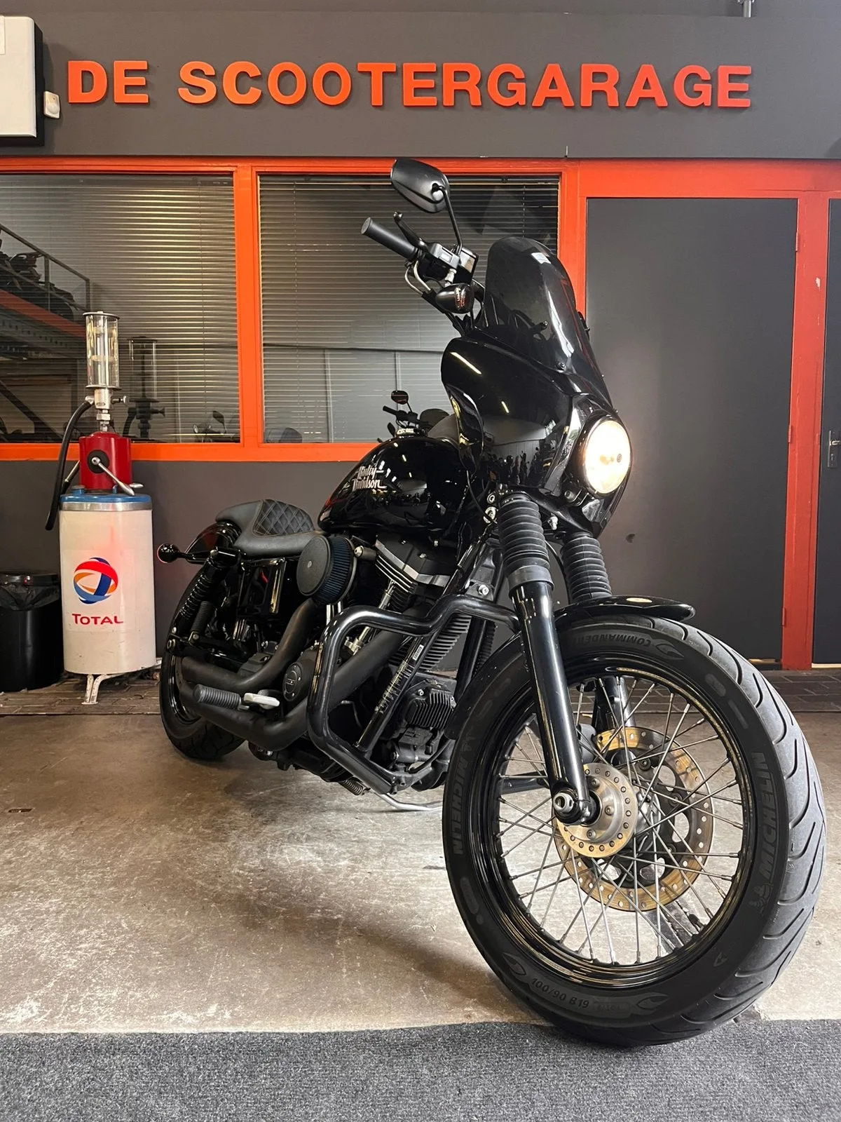 Harley-Davidson Street Bob (2016) — foto 1