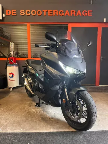Honda NSS 750 Forza (2025) — foto 1