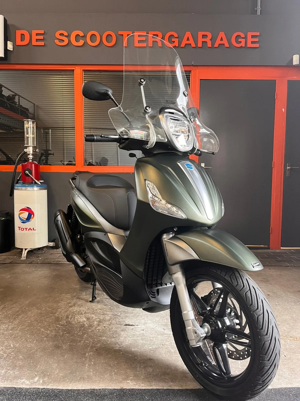 Piaggio Beverly 350 motorscooter Mijn FavorietenPiaggio (2019) — foto 1