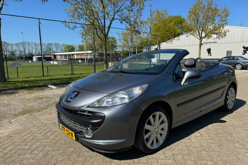 Peugeot 207 (2008)