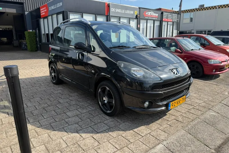 Peugeot 1007 (2005)
