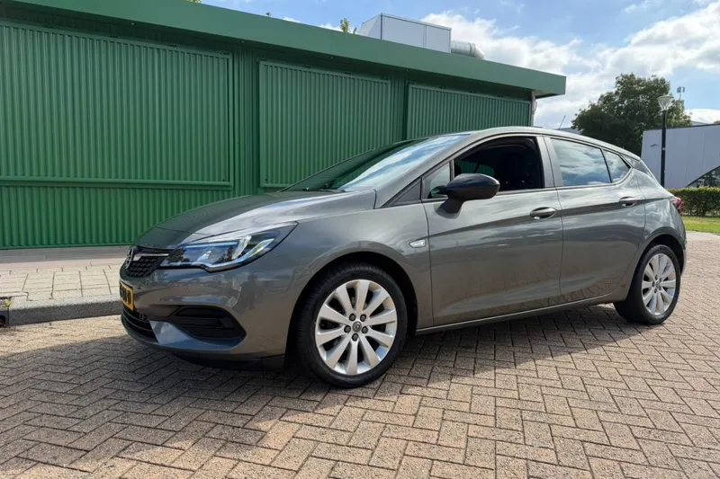 Opel Astra (2021)