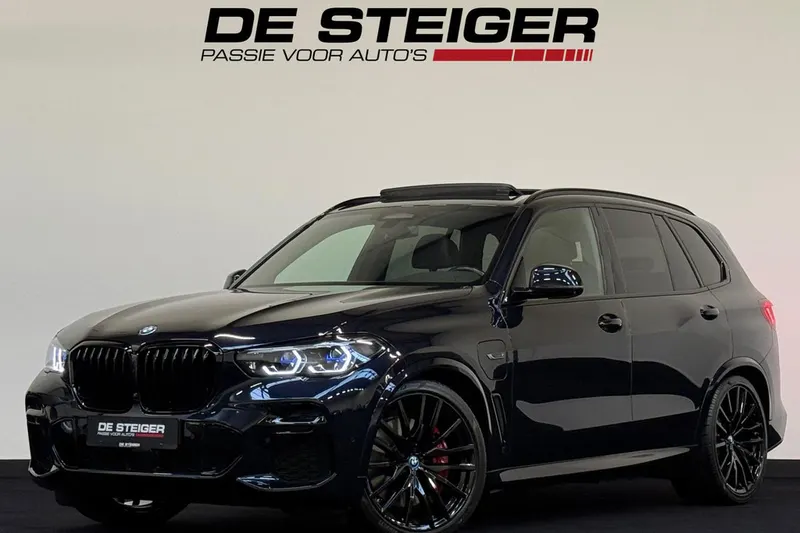 BMW X5 (2023)