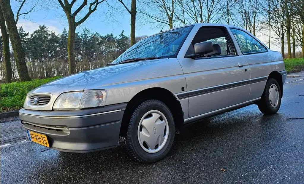 Ford Escort (1993) — foto 1