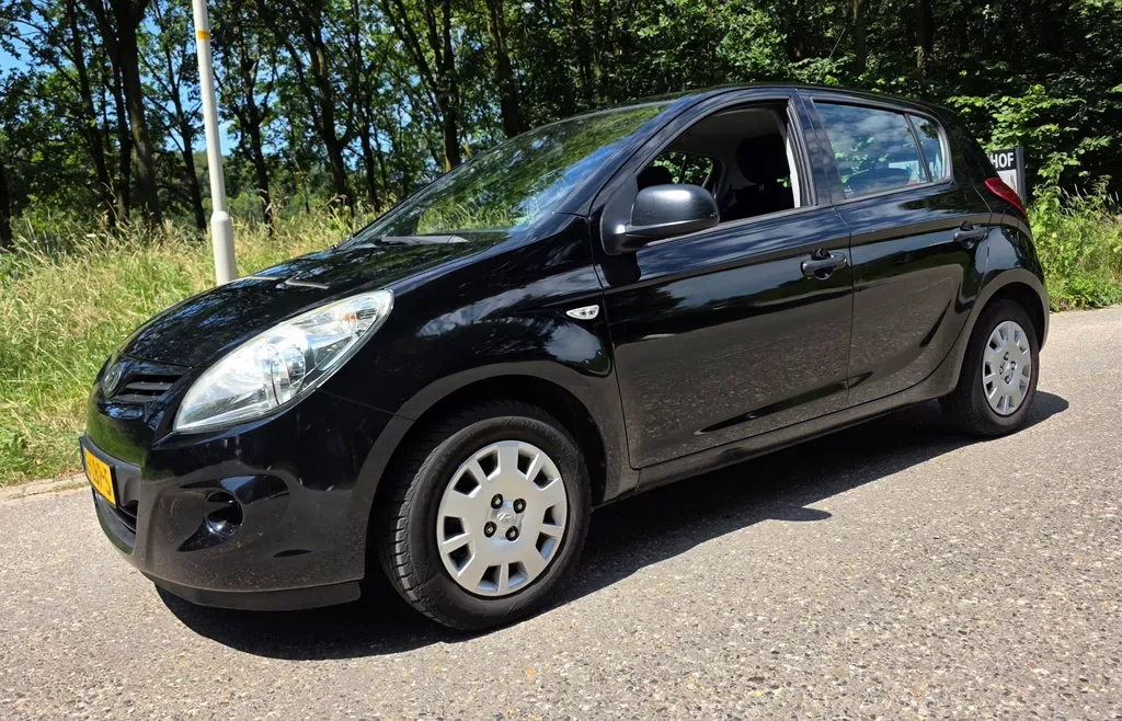 Hyundai i20 (2010) — foto 1