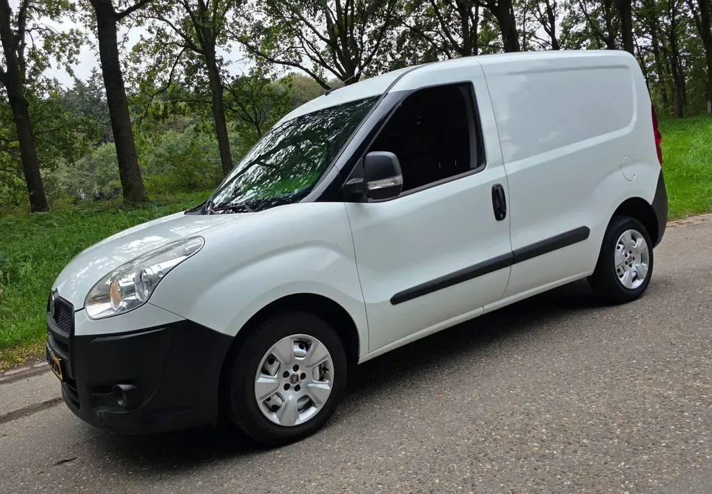Fiat Doblò Cargo (2013) — foto 1