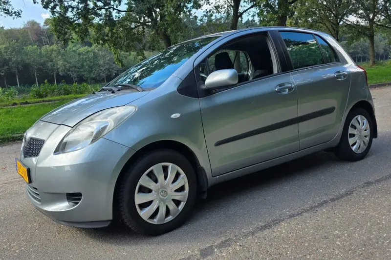 Toyota Yaris (2006)