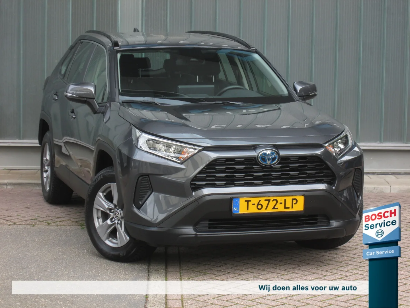 Toyota RAV4 (2023) — foto 1